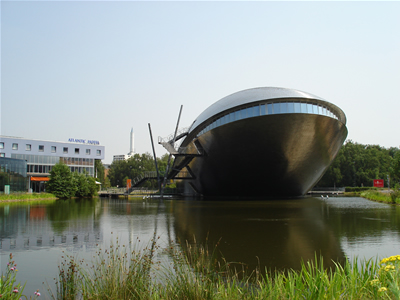 Universum Science Center